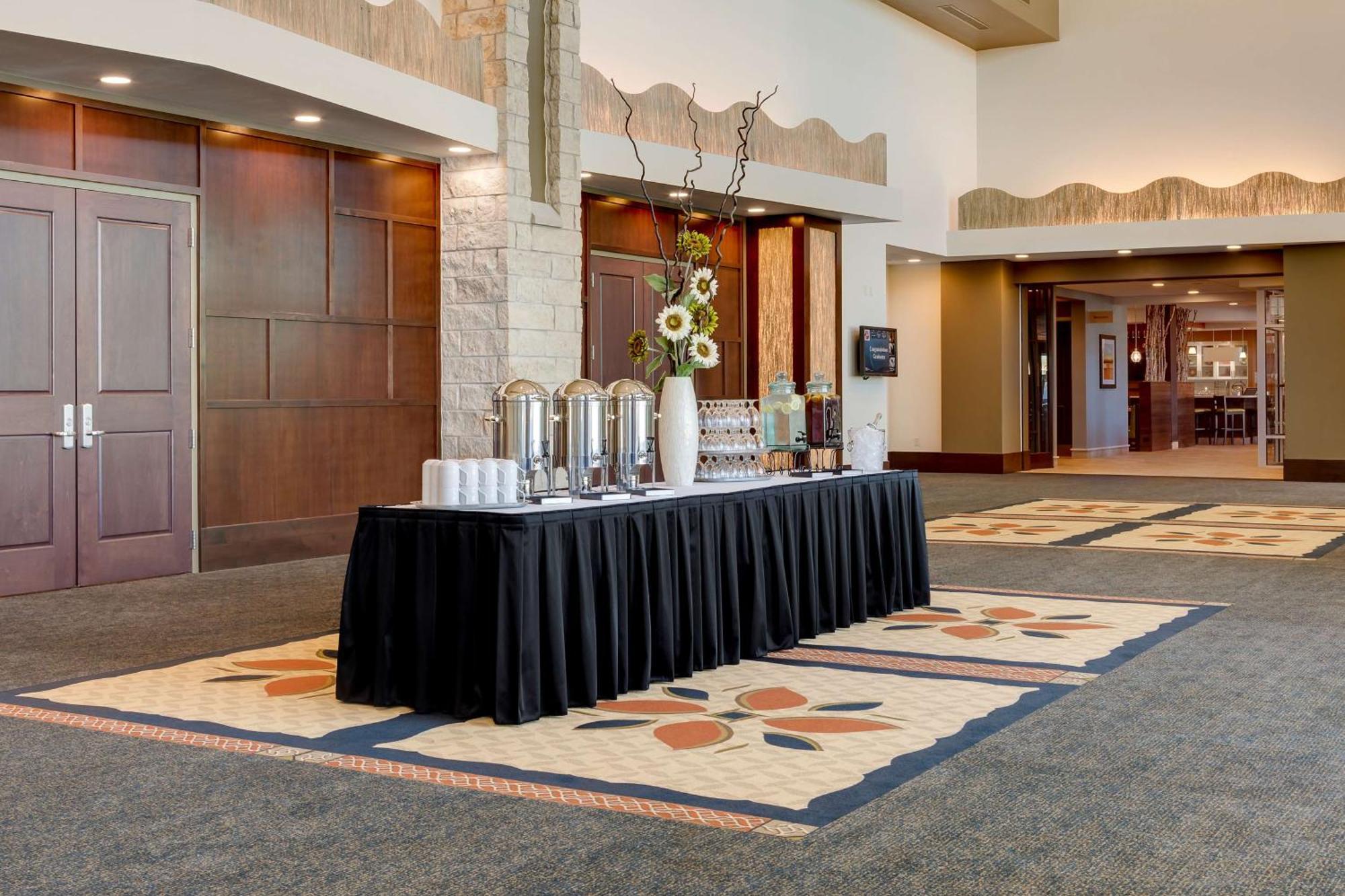 Hilton Garden Inn Manhattan Kansas Ngoại thất bức ảnh