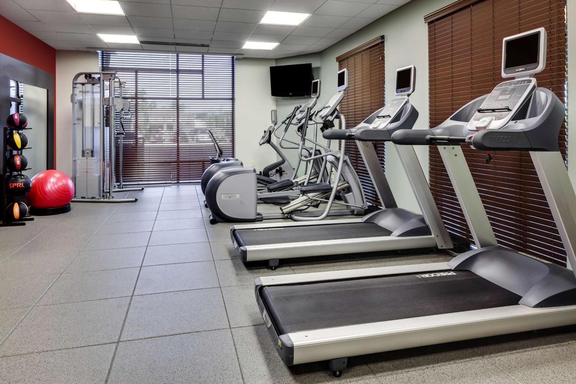 Hilton Garden Inn Manhattan Kansas Ngoại thất bức ảnh